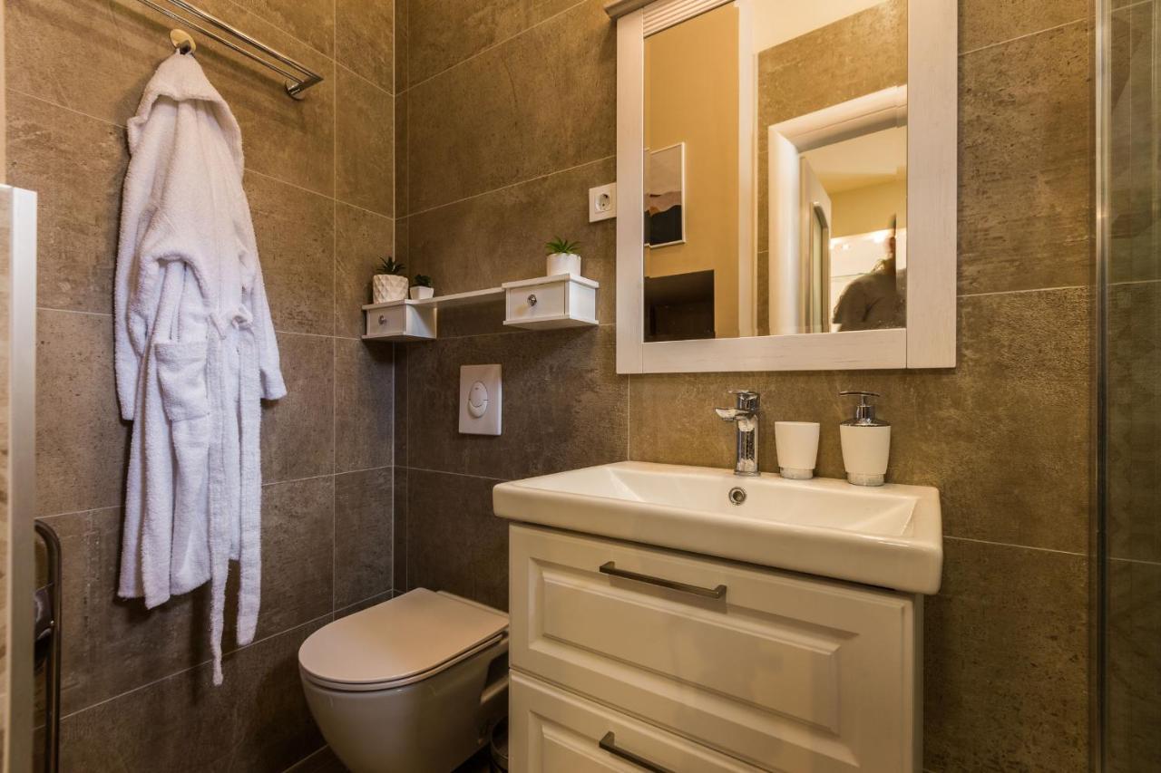 Angie Central Rooms ซาดาร์ ภายนอก รูปภาพ
