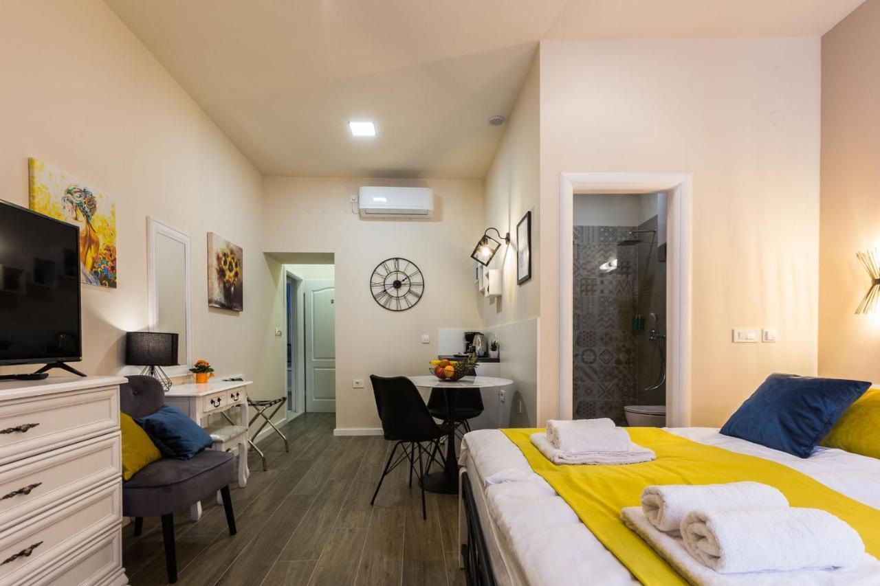 Angie Central Rooms ซาดาร์ ภายนอก รูปภาพ