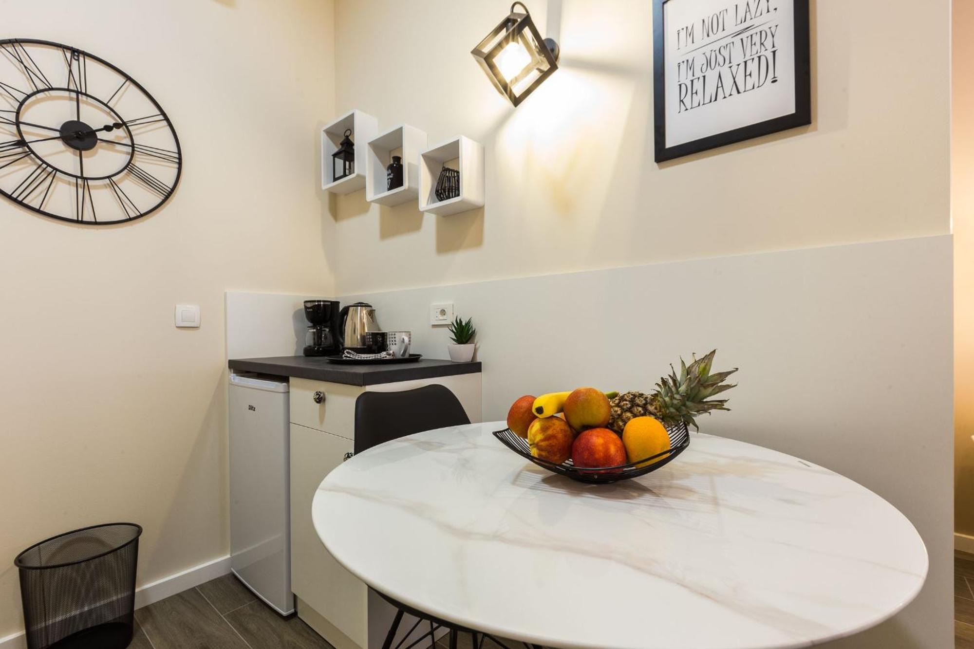 Angie Central Rooms ซาดาร์ ห้อง รูปภาพ