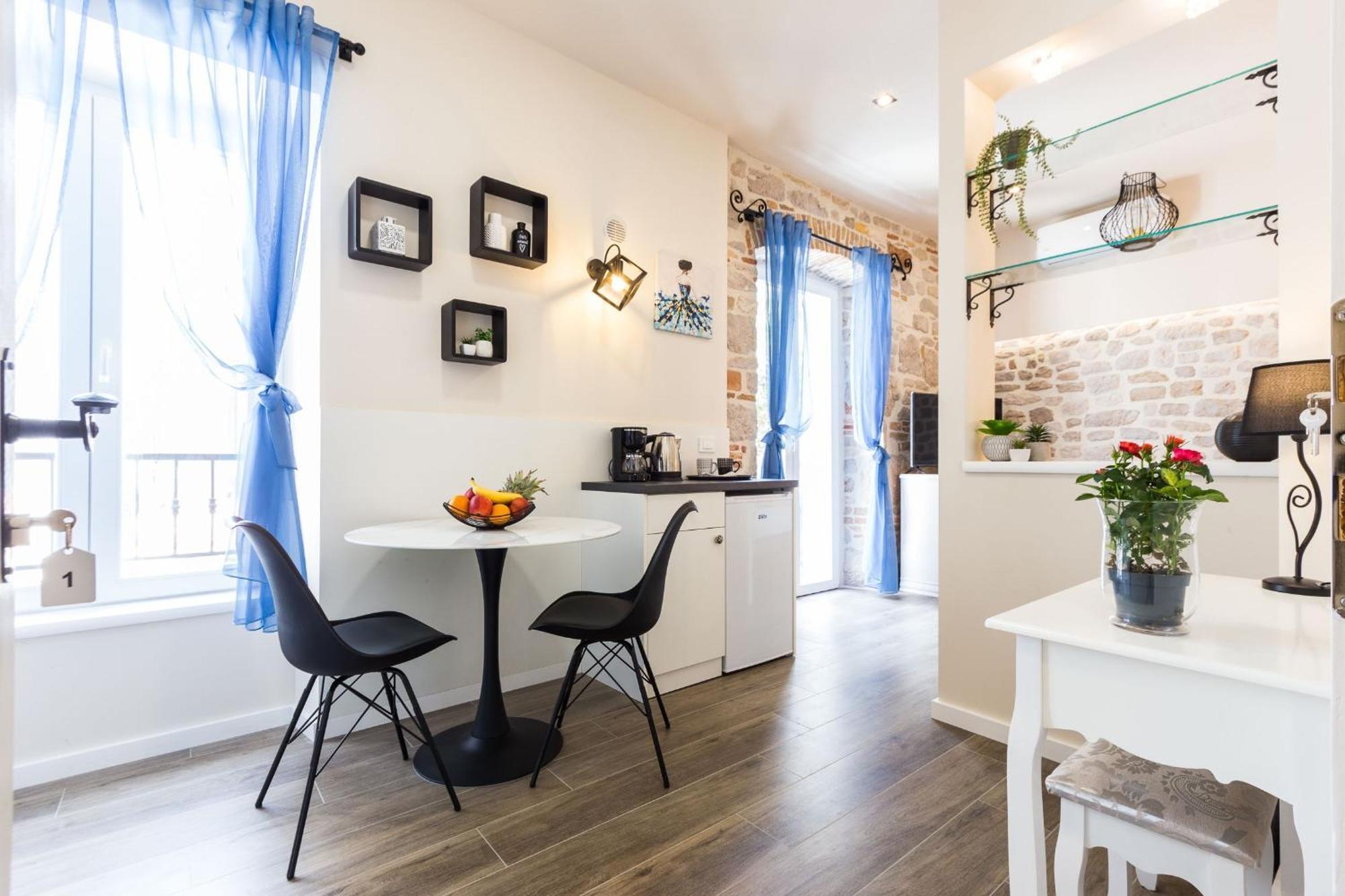 Angie Central Rooms ซาดาร์ ห้อง รูปภาพ